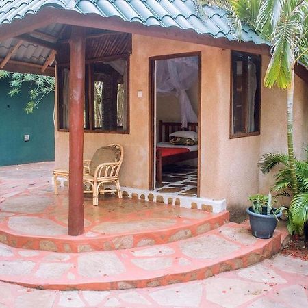 Kijani Cottages Diani Diani Beach Kültér fotó