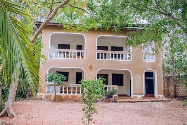 Kijani Cottages Diani Diani Beach Kültér fotó