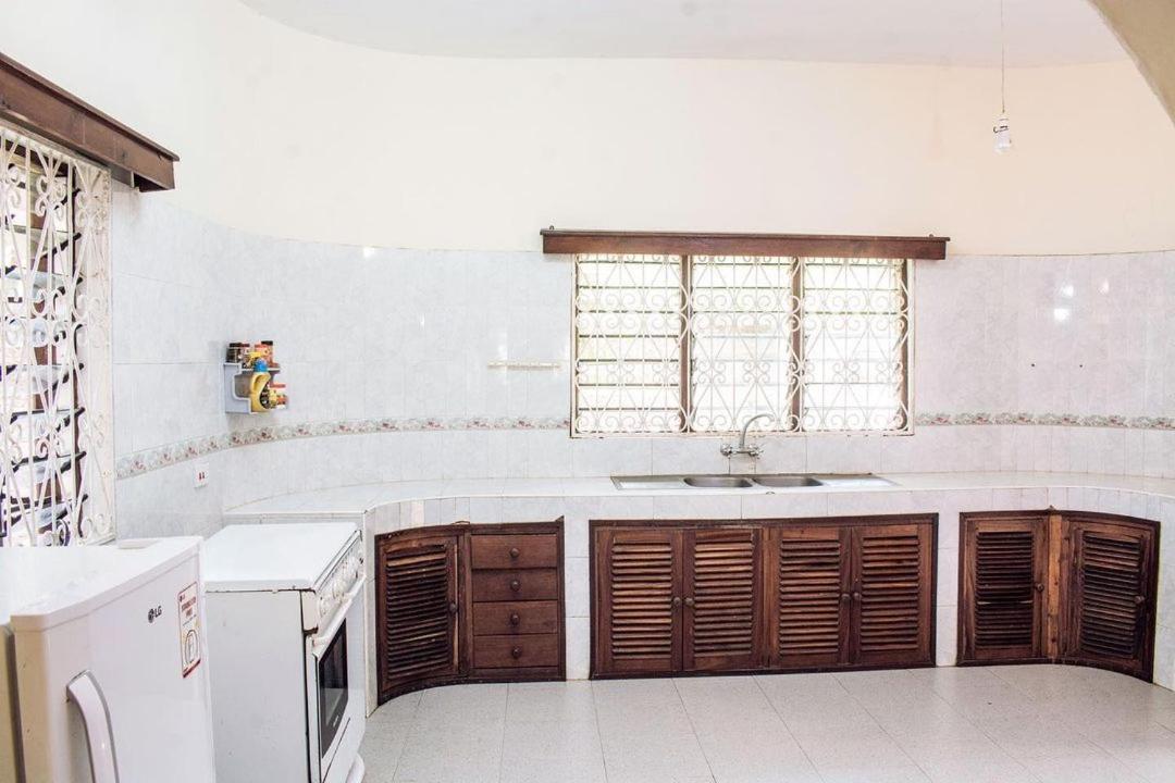 Kijani Cottages Diani Diani Beach Kültér fotó
