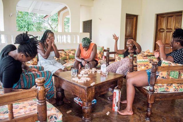 Kijani Cottages Diani Diani Beach Kültér fotó