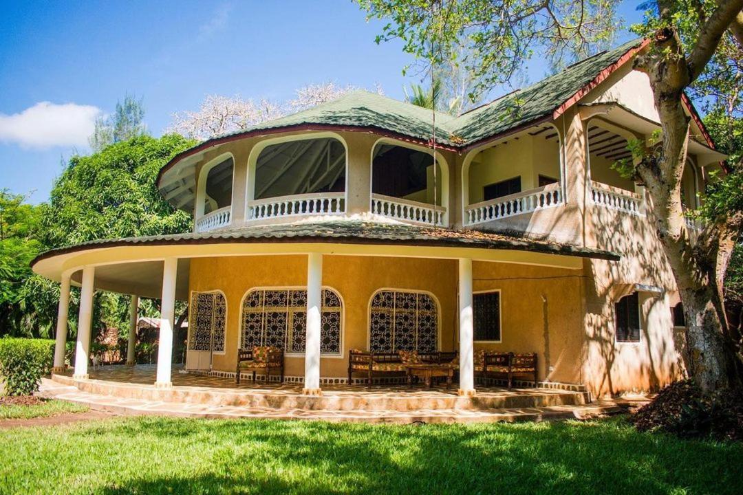 Kijani Cottages Diani Diani Beach Kültér fotó