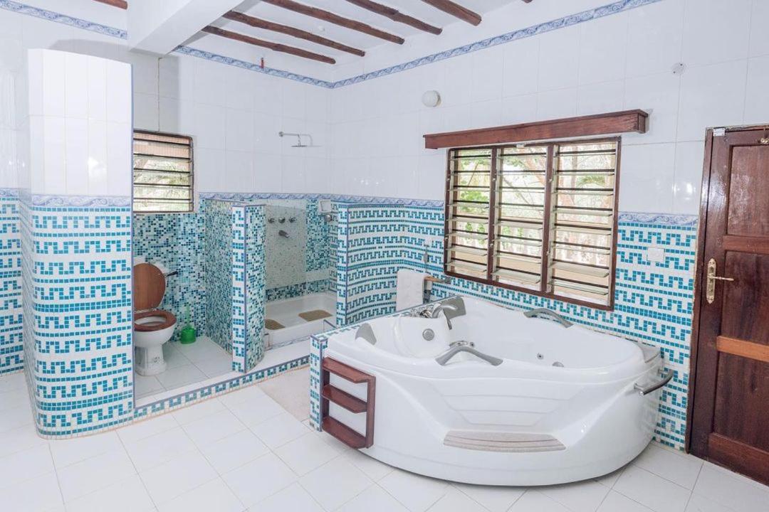 Kijani Cottages Diani Diani Beach Kültér fotó