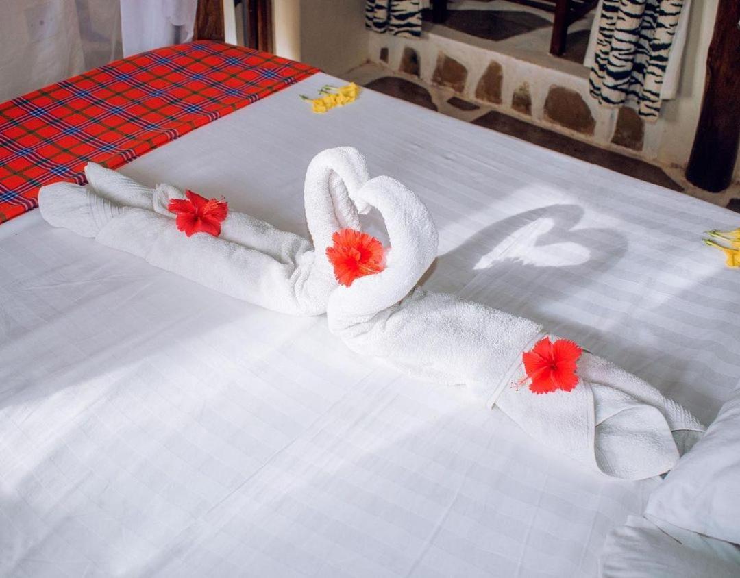 Kijani Cottages Diani Diani Beach Kültér fotó